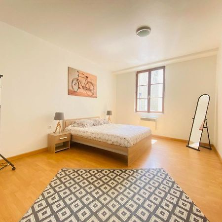 Joli Appartement Proche Cathedrale Laon Buitenkant foto