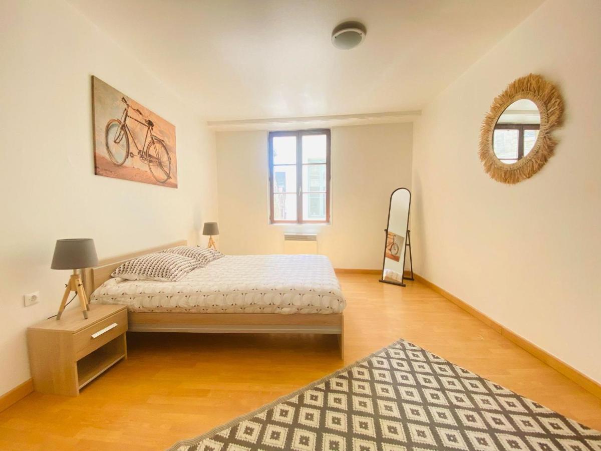 Joli Appartement Proche Cathedrale Laon Buitenkant foto