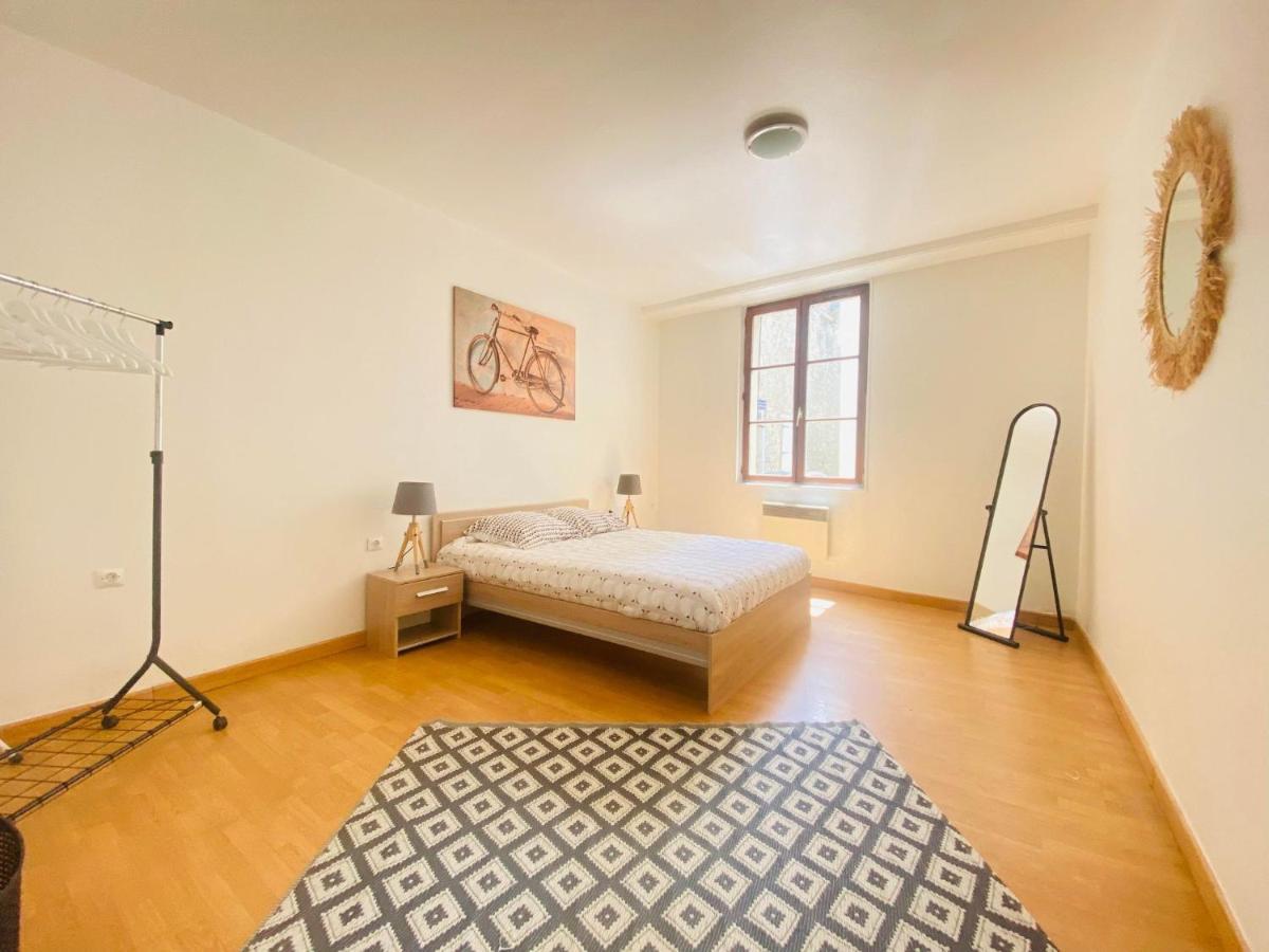 Joli Appartement Proche Cathedrale Laon Buitenkant foto