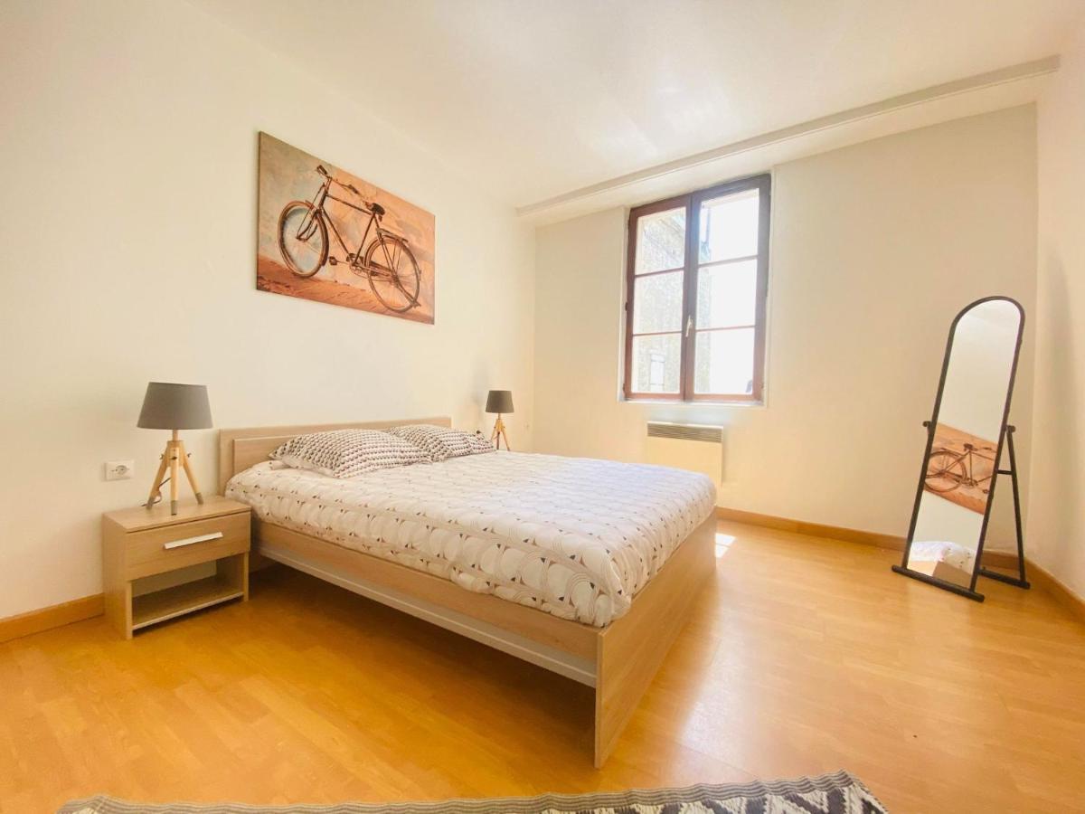 Joli Appartement Proche Cathedrale Laon Buitenkant foto